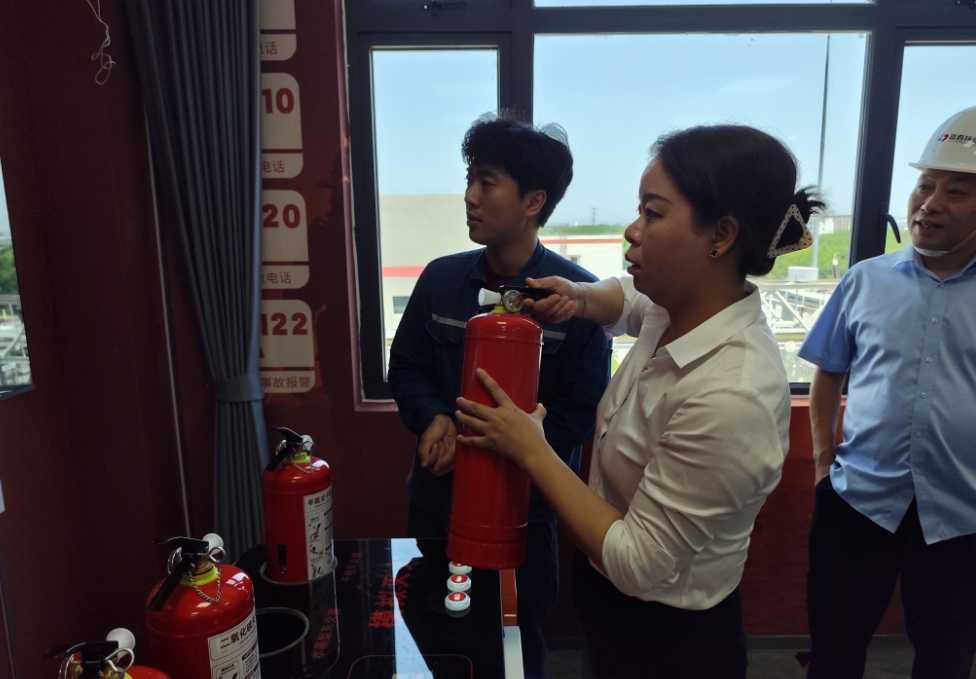 918博天堂环保党委书记万娇一行赴铂瑞能源（南昌）开展清静专项检查